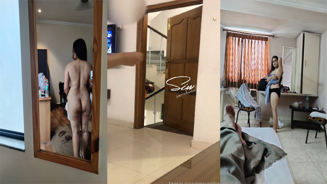 Sexy Indian Wife Taking Parcel – From Delivery Boy Free Wach