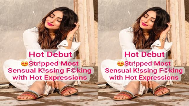 Hottest Actress Debut Chudai Viral Now