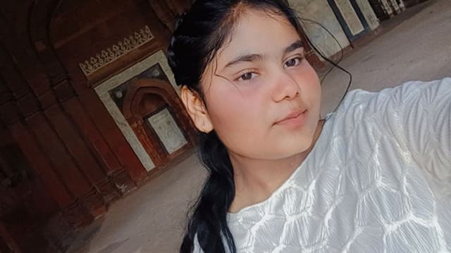 Desi Insta Babe – Latest Outdoor Hard Fuck MMS