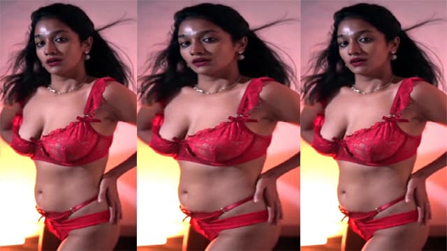 Lavanya Manickam Bikini Tease Juicy Ass Bounce MMS