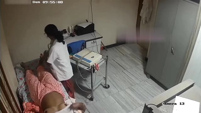 Tamil Aunty Big Boobs Nurse Cream Leg Leaked CCTV
